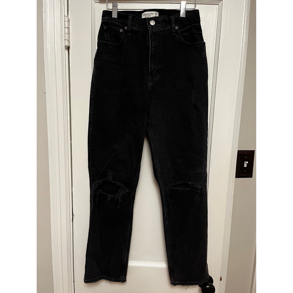 Abercrombie Curve Love 90s Straight Ultra High Rise SHORT